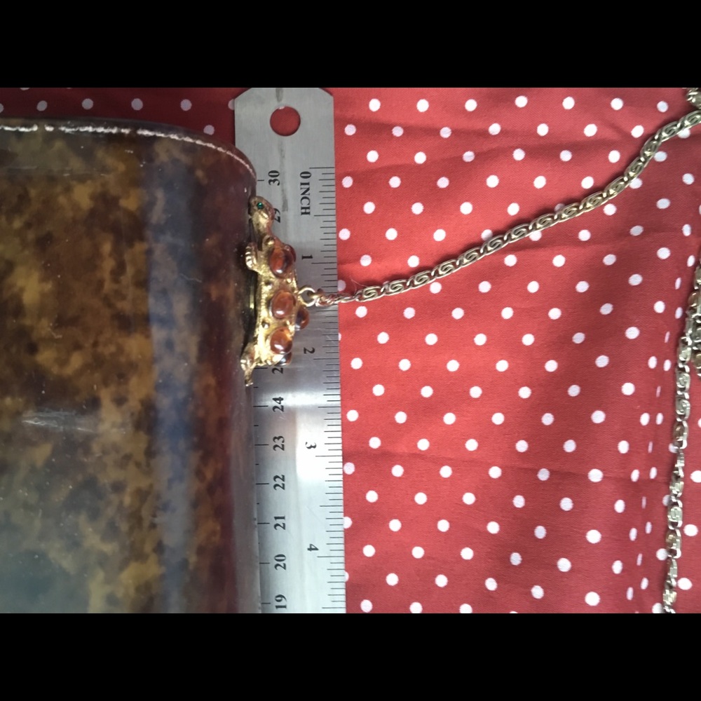 Vintage purse w/turtle detail - Picture 11 of 15